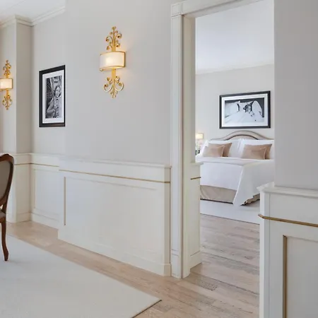 Готель Grand Imperiale Форте-дей-Мармі